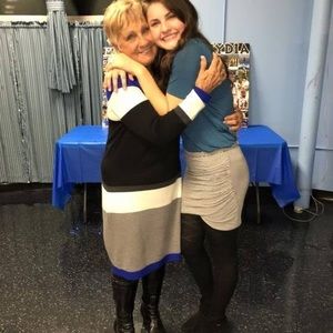 Meet your Posher, Sharon